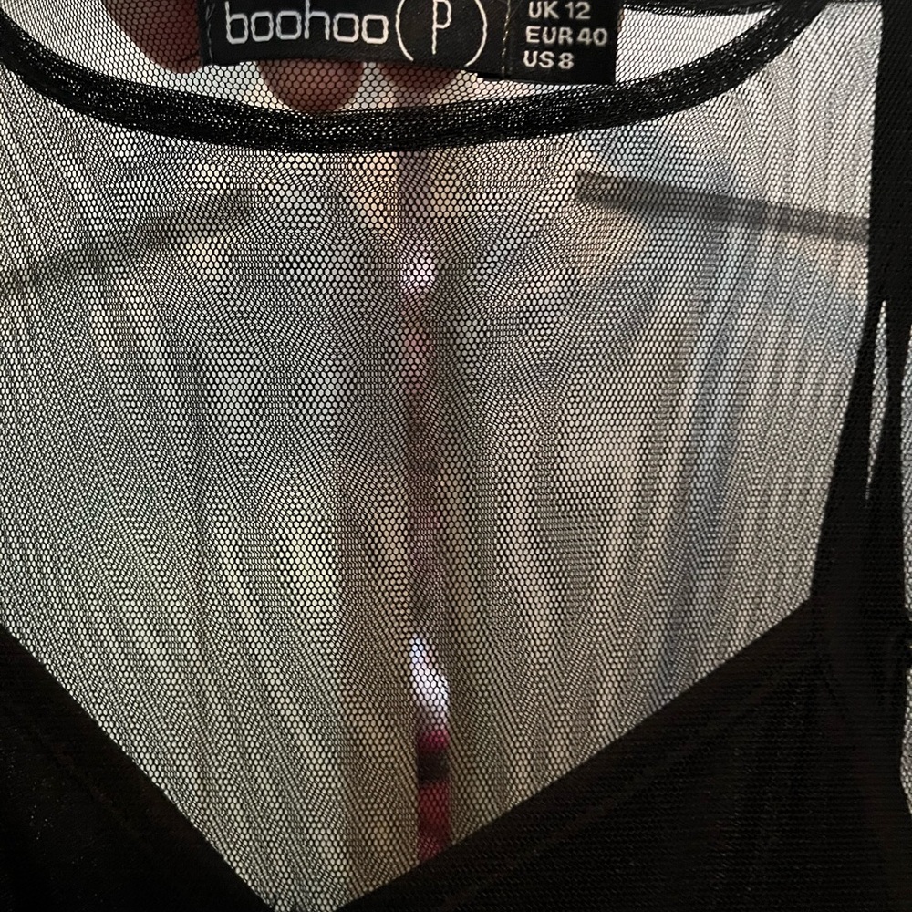 Boohoo sheer embroidered flowers - Picture 2 of 3